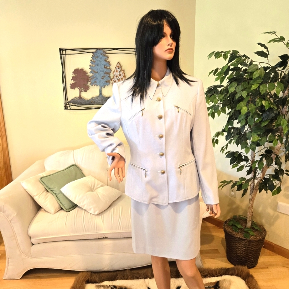 Sunny Names Pale Blue Woman's Business Suit Decorative Zipper Pockets, Size 12